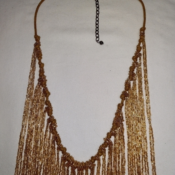 Stunning gold beaded long necklace - Picture 3 of 4